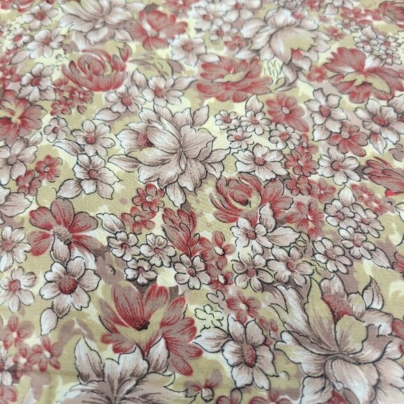 Beige Tan and Red Flowers Floral Saree - Unstitched- NEW ! - Picture 3 of 5